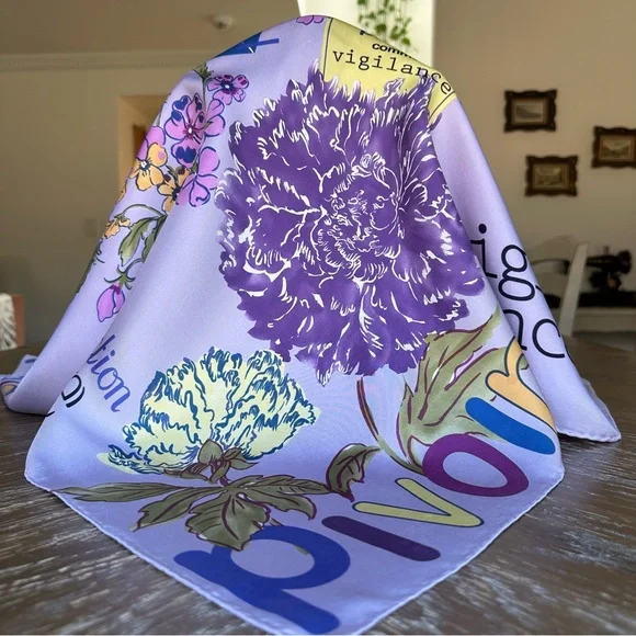 SOLD SOLD SOLD Authentic Longchamp Scarf - Picture 7 of 10